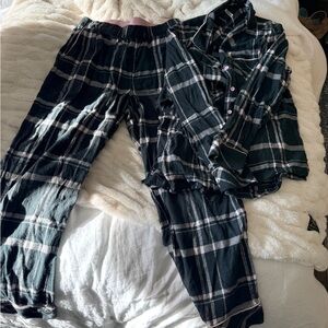 Soma Dark Green and Pink Plaid Pajama Set